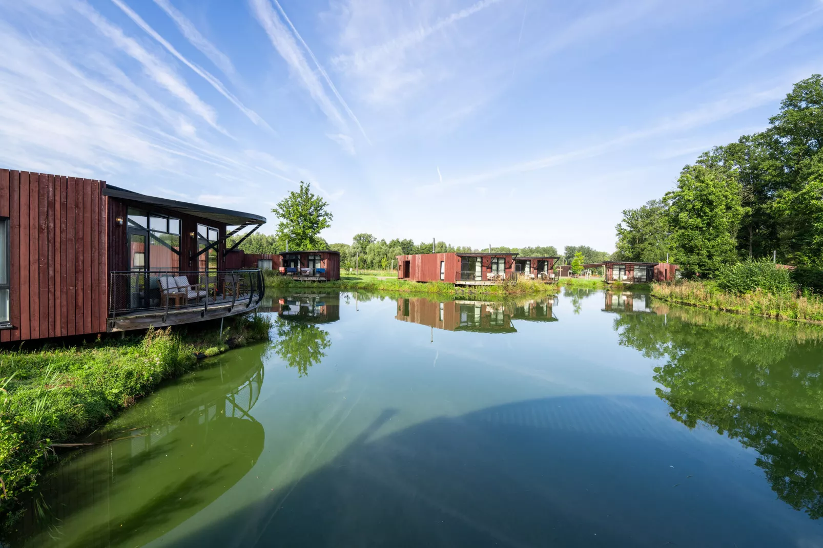 The Easy Accessible Leaf by YourNature-Exterior summer