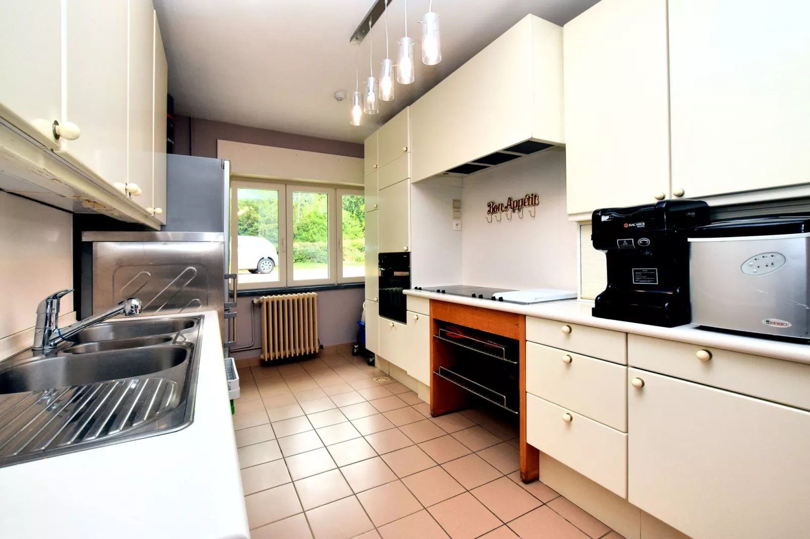 La Maison des Fleurs-Kitchen