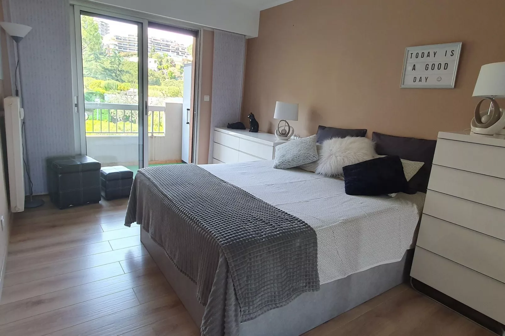 Appartement standing avec terrasse et vue mer à Nice-Schlafzimmer