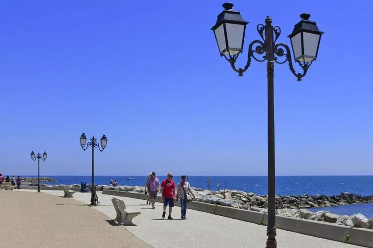 Holiday home Salin-de-Giraud-Areas summer 5km
