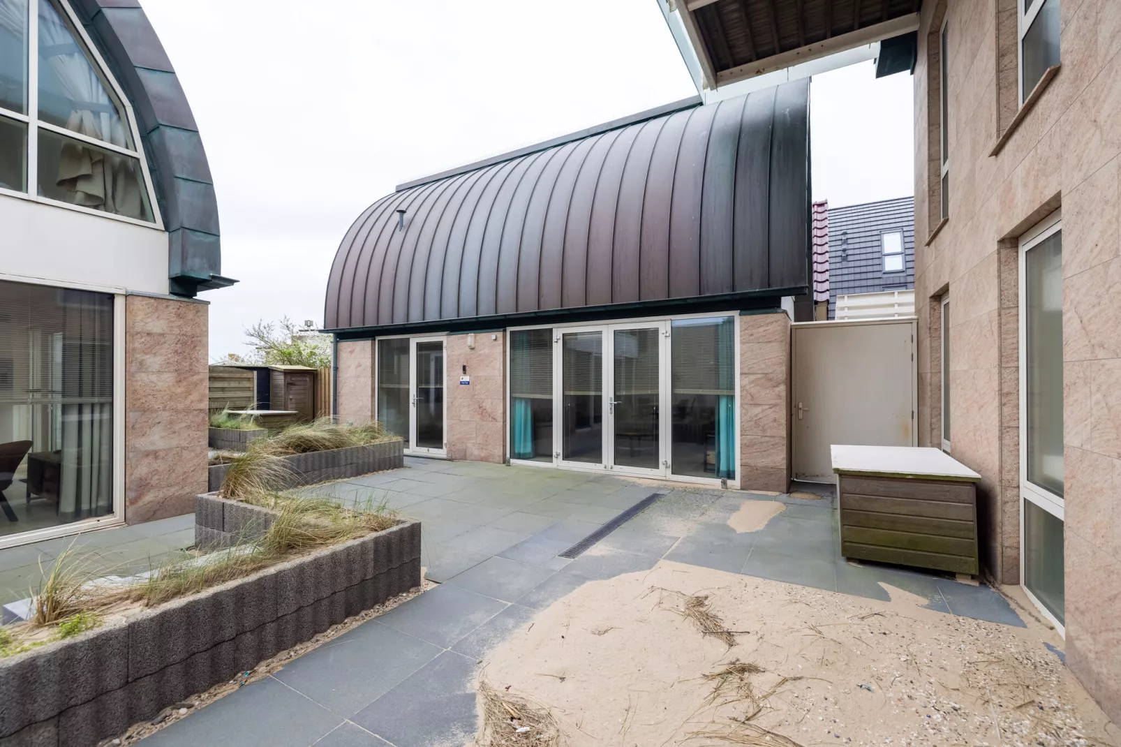 De ZeeParel Sea Life-Exterior summer