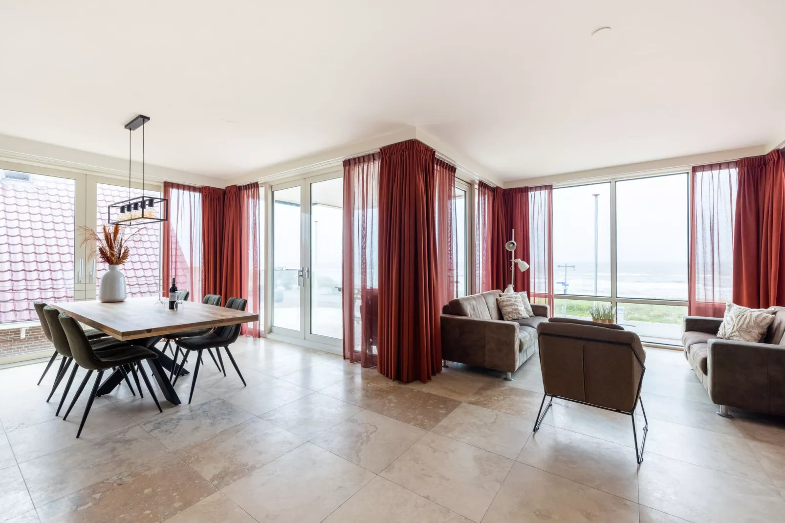 De ZeeParel Sea Crab-Dining room