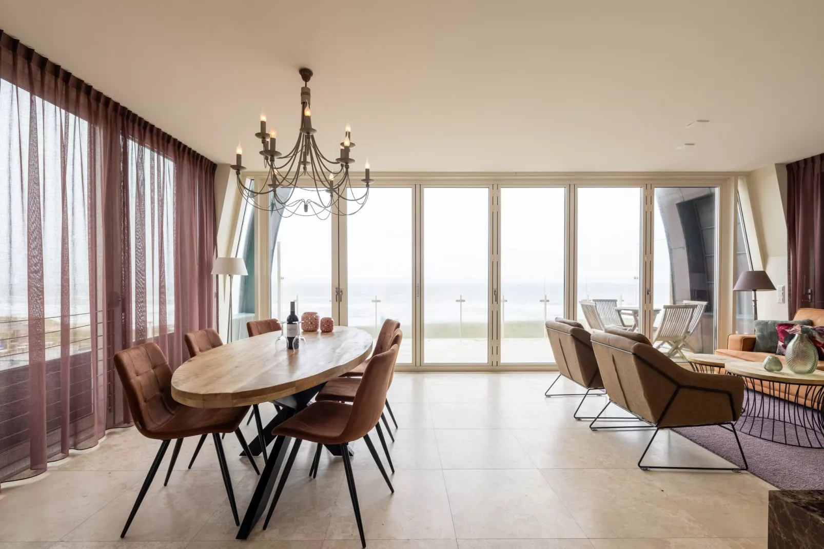 De ZeeParel Pink Shrimp-Living room