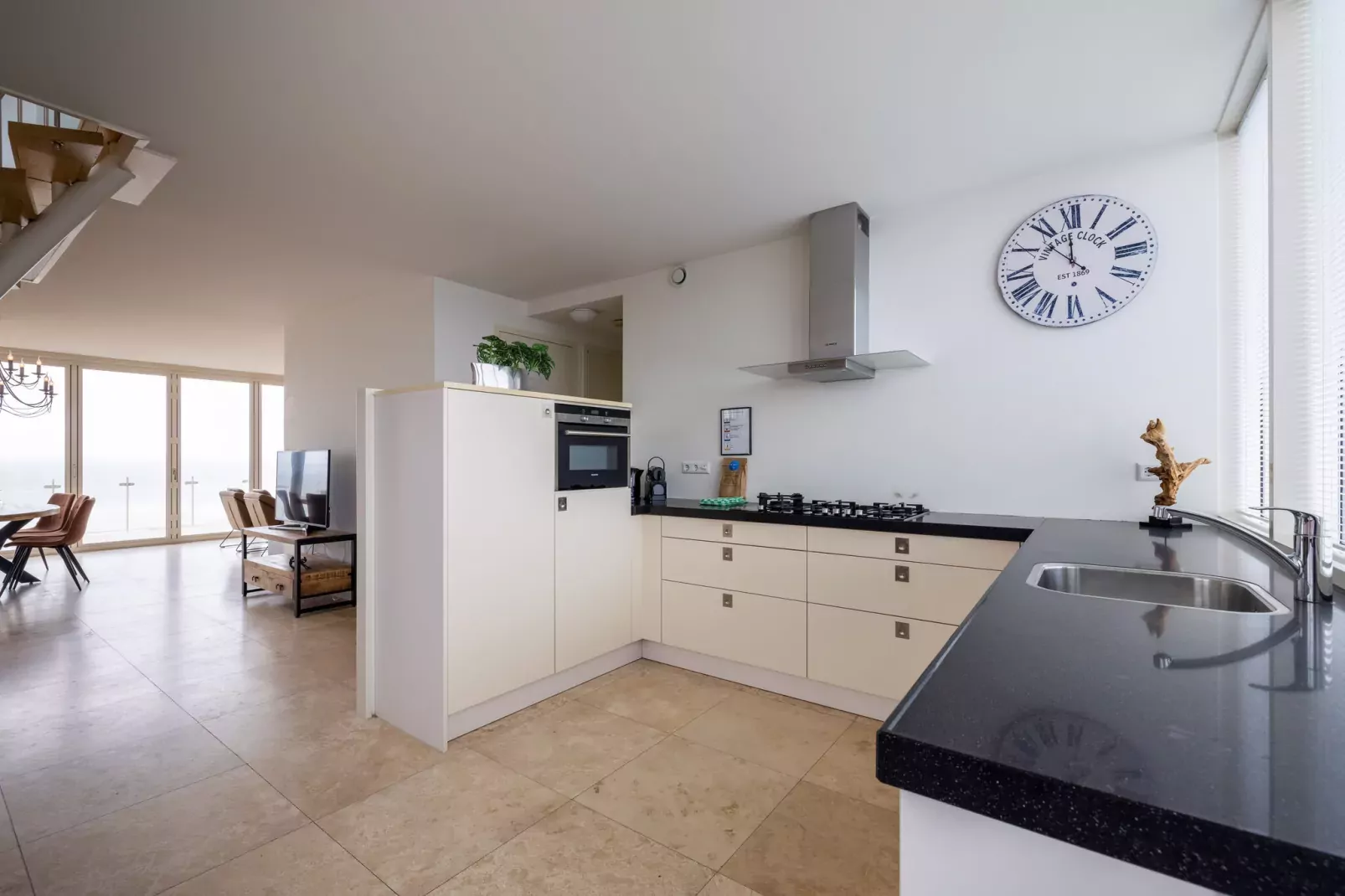 De ZeeParel Pink Shrimp-Kitchen