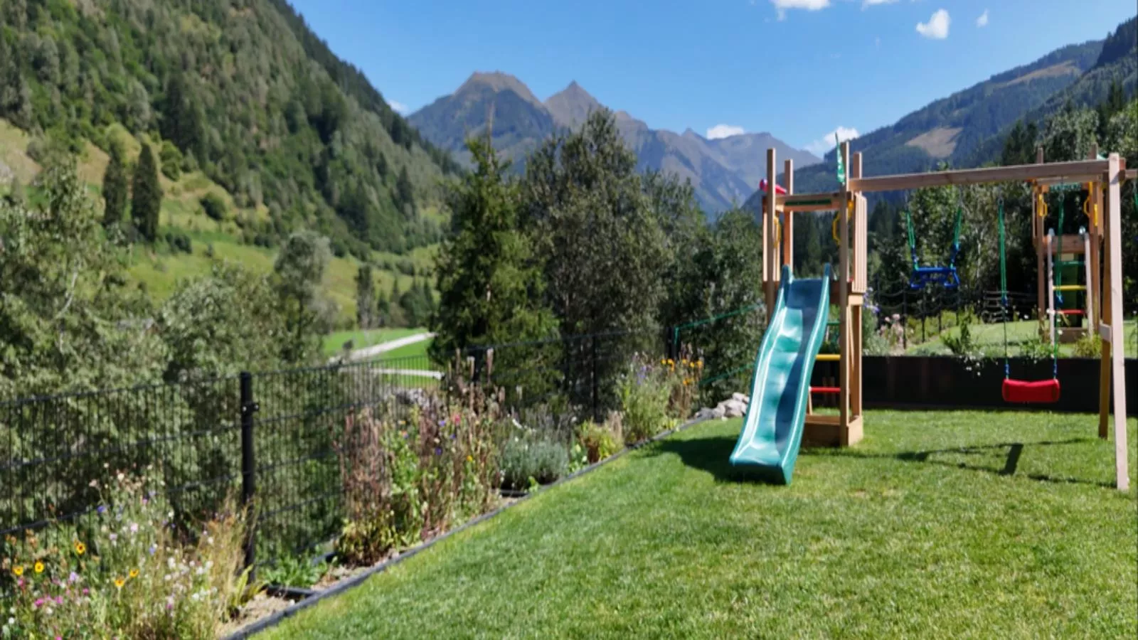 Auerhahn-Jardins en été