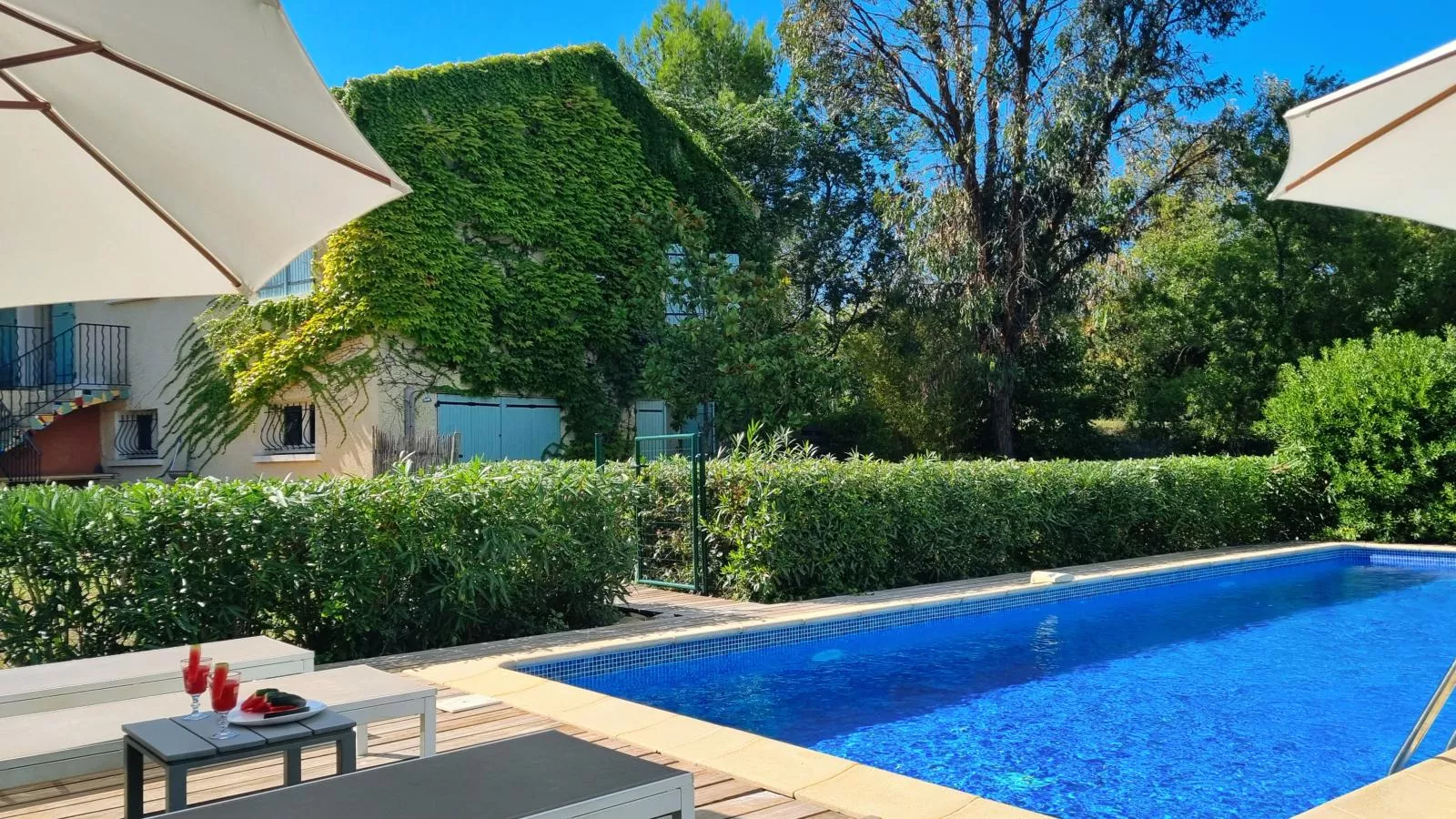 Le Paradis-Pool