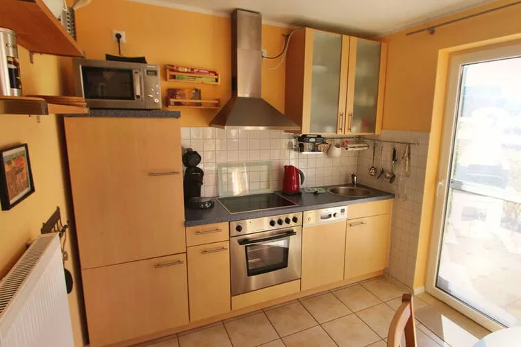 Apartments Aura - Comfort Studio Apartment 2 with shared swimming pool-Kitchen