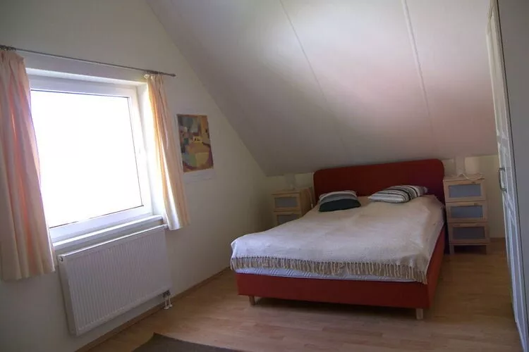 Apartments Aura - Comfort Studio Apartment 2 with shared swimming pool-Bedroom