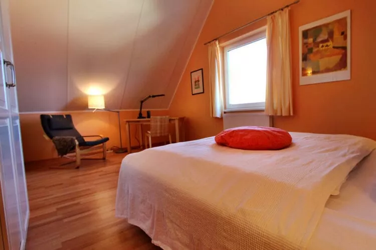 Apartments Aura - Comfort Studio Apartment 2 with shared swimming pool-Bedroom