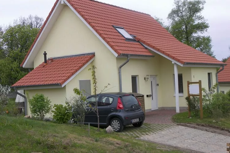 Apartments Aura - Comfort Studio Apartment 2 with shared swimming pool-View