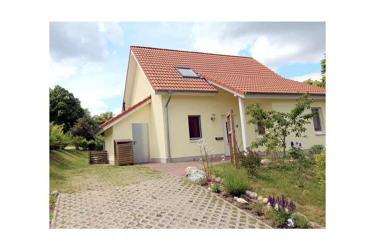 Apartments Aura - Comfort Studio Apartment 2 with shared swimming pool-Not tagged