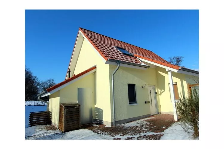 Apartments Aura - Comfort Studio Apartment 2 with shared swimming pool-Not tagged