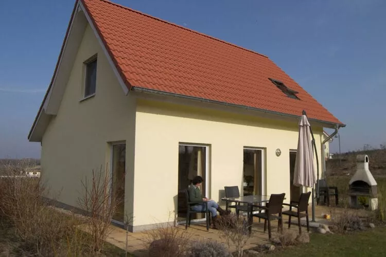 Apartments Aura - Comfort Studio Apartment 2 with shared swimming pool-Not tagged