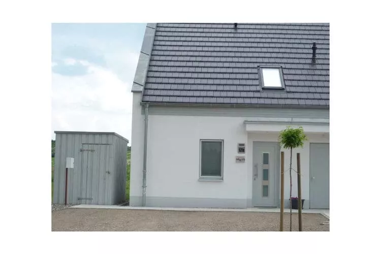Apartments Aura - Comfort Studio Apartment 2 with shared swimming pool-Not tagged