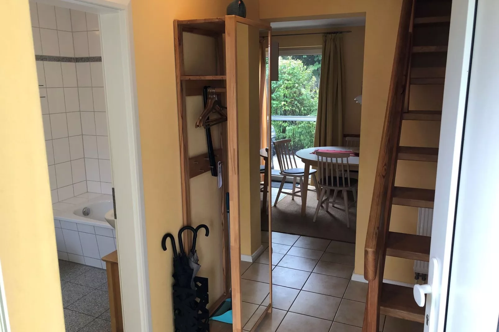 Apartments Aura - Comfort Studio Apartment 2 with shared swimming pool-Not tagged