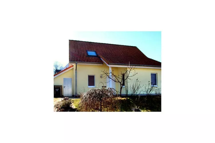 Apartments Aura - Comfort Studio Apartment 2 with shared swimming pool-Not tagged