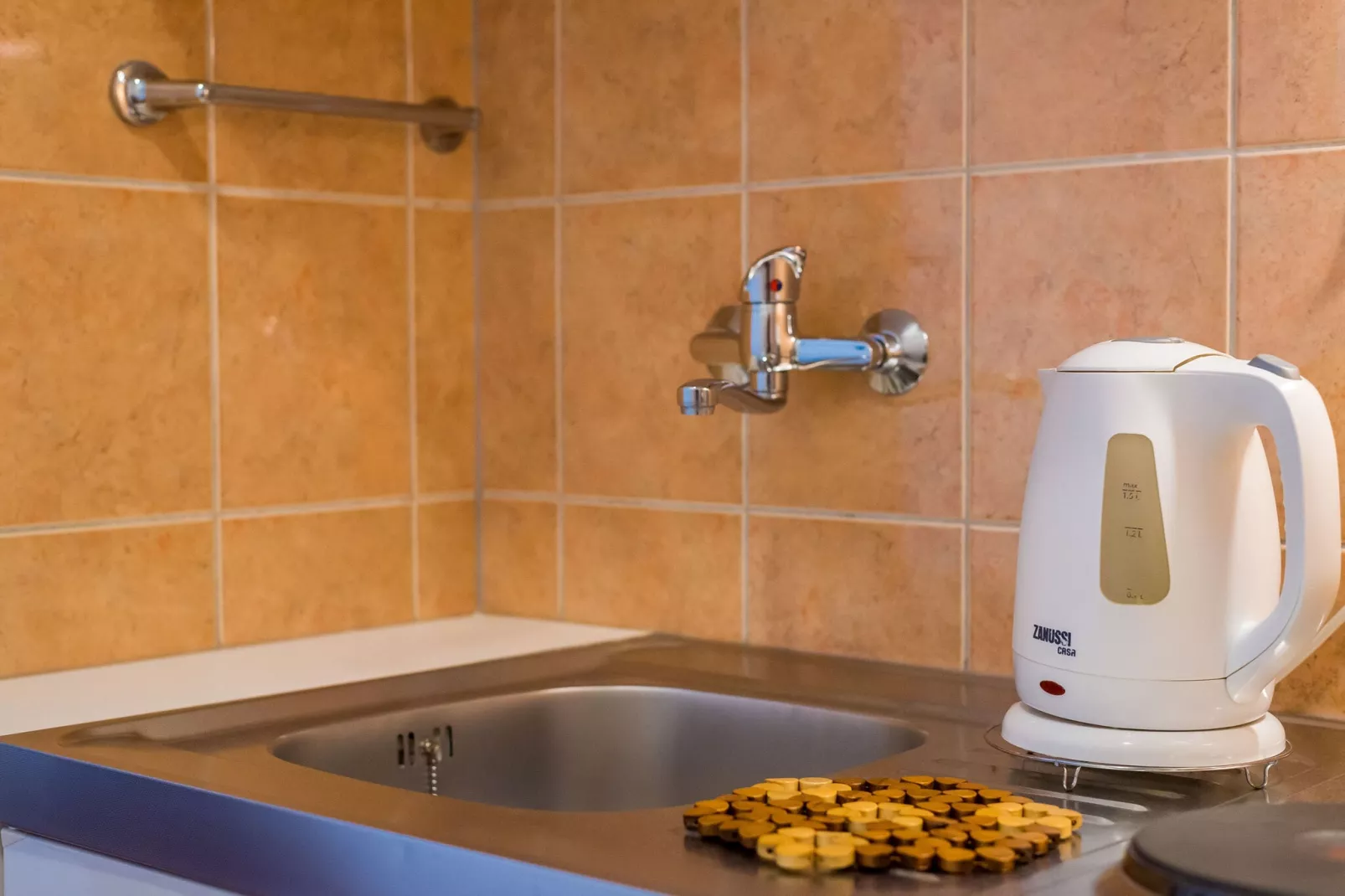 Apartments Aura - Comfort Studio Apartment 1 with shared swimming pool-Kitchen