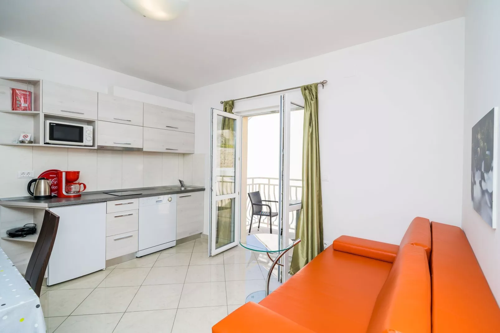 Villa Samba - Superior One-Bedroom Apartment with Balcony and Sea View-Living room