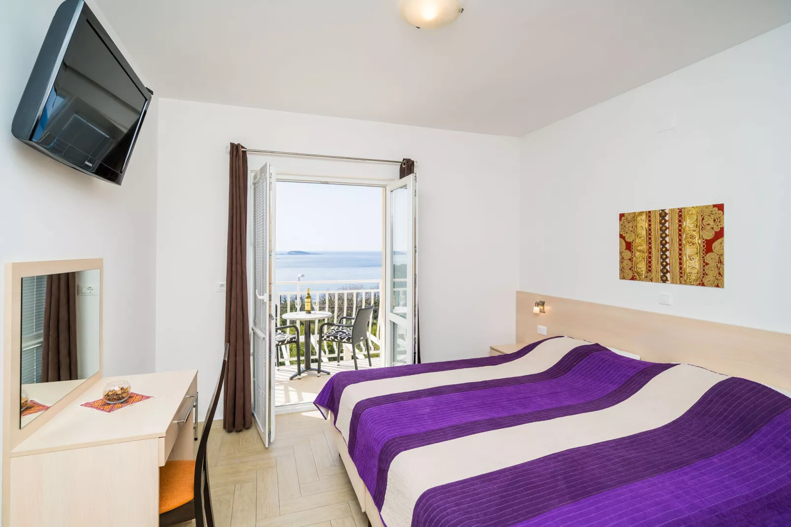 Villa Samba - Superior One-Bedroom Apartment with Balcony and Sea View-Bedroom