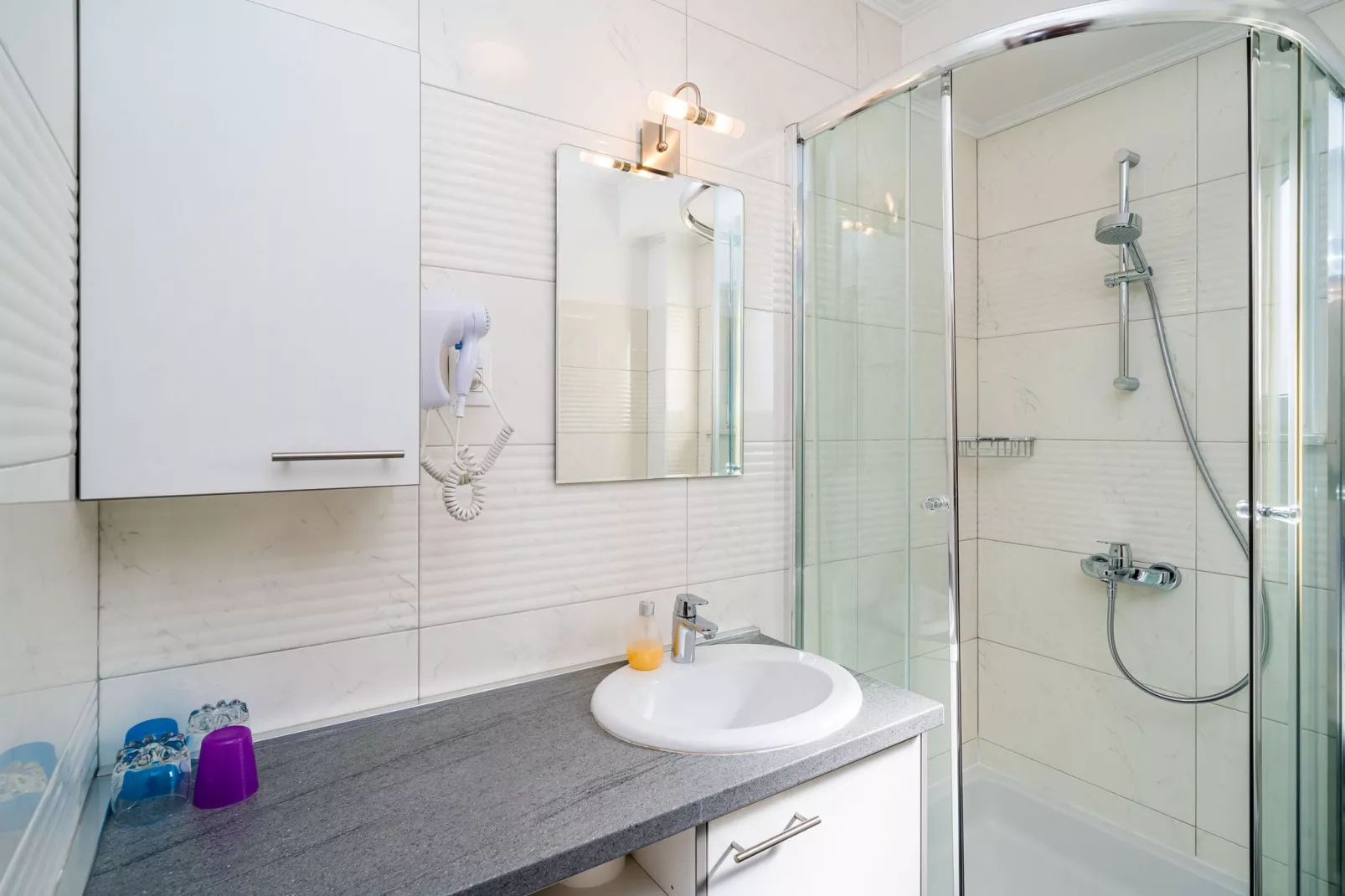 Villa Samba - Superior One-Bedroom Apartment with Balcony and Sea View-Bathroom
