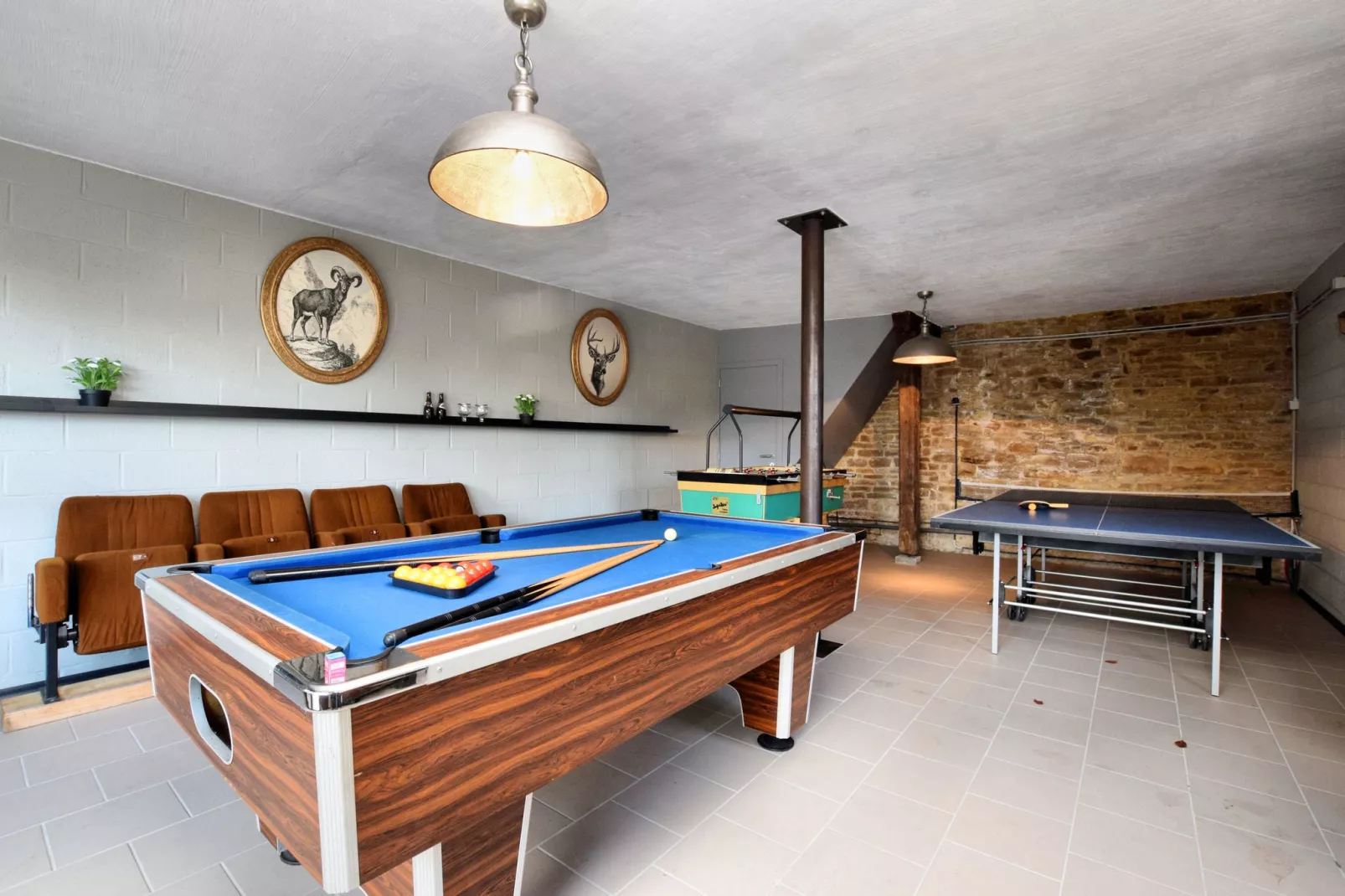 La grémille 50 personnes-Recreation room