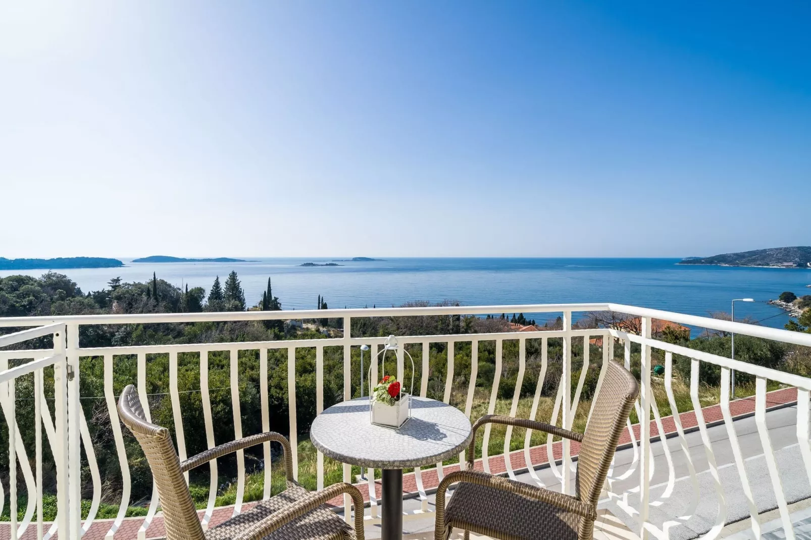 Villa Samba - Standard One-Bedroom Apartment with Balcony and Sea View-View