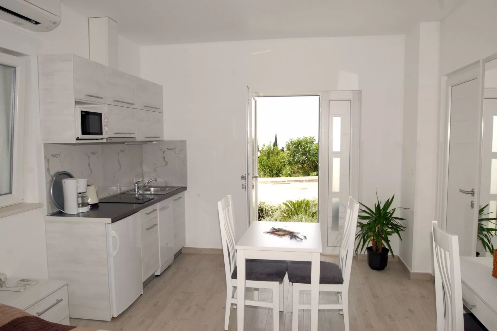 Villa Samba - Studio with Terrace and Sea View - gasi se-Kitchen