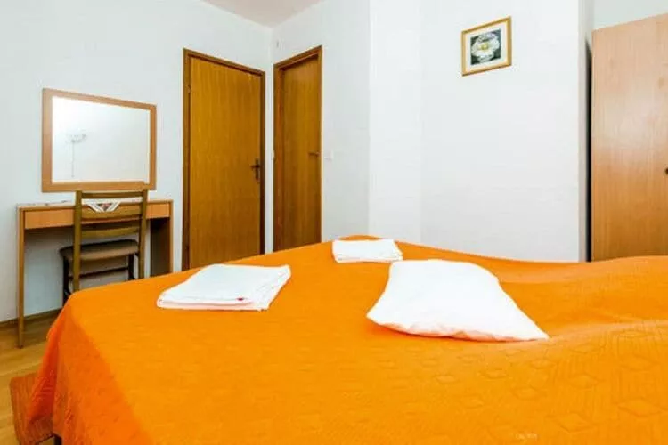 Guest House Fontana - Two Bedroom Apartment with Terrace and Sea View-Bedroom