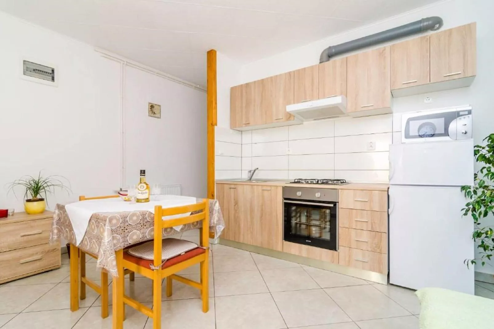 Guest House Fontana - One Bedroom Apartment with Balcony and Sea View-Küche