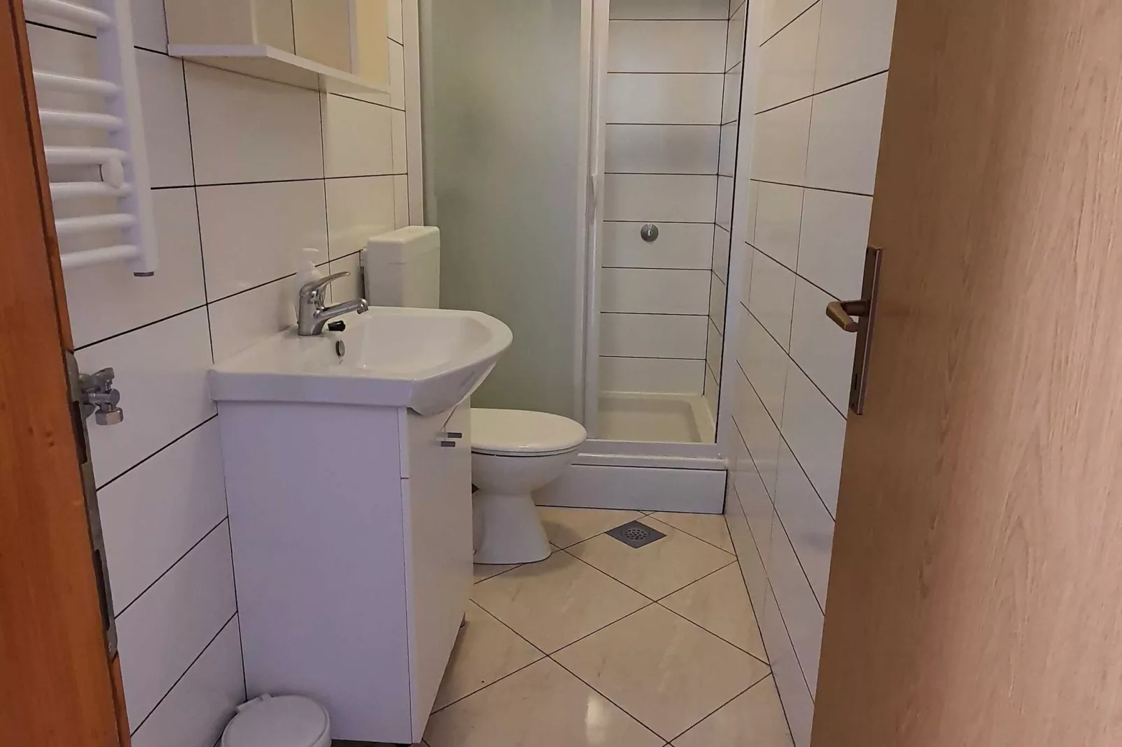 Guest House Fontana - One Bedroom Apartment with Balcony and Sea View-Badezimmer