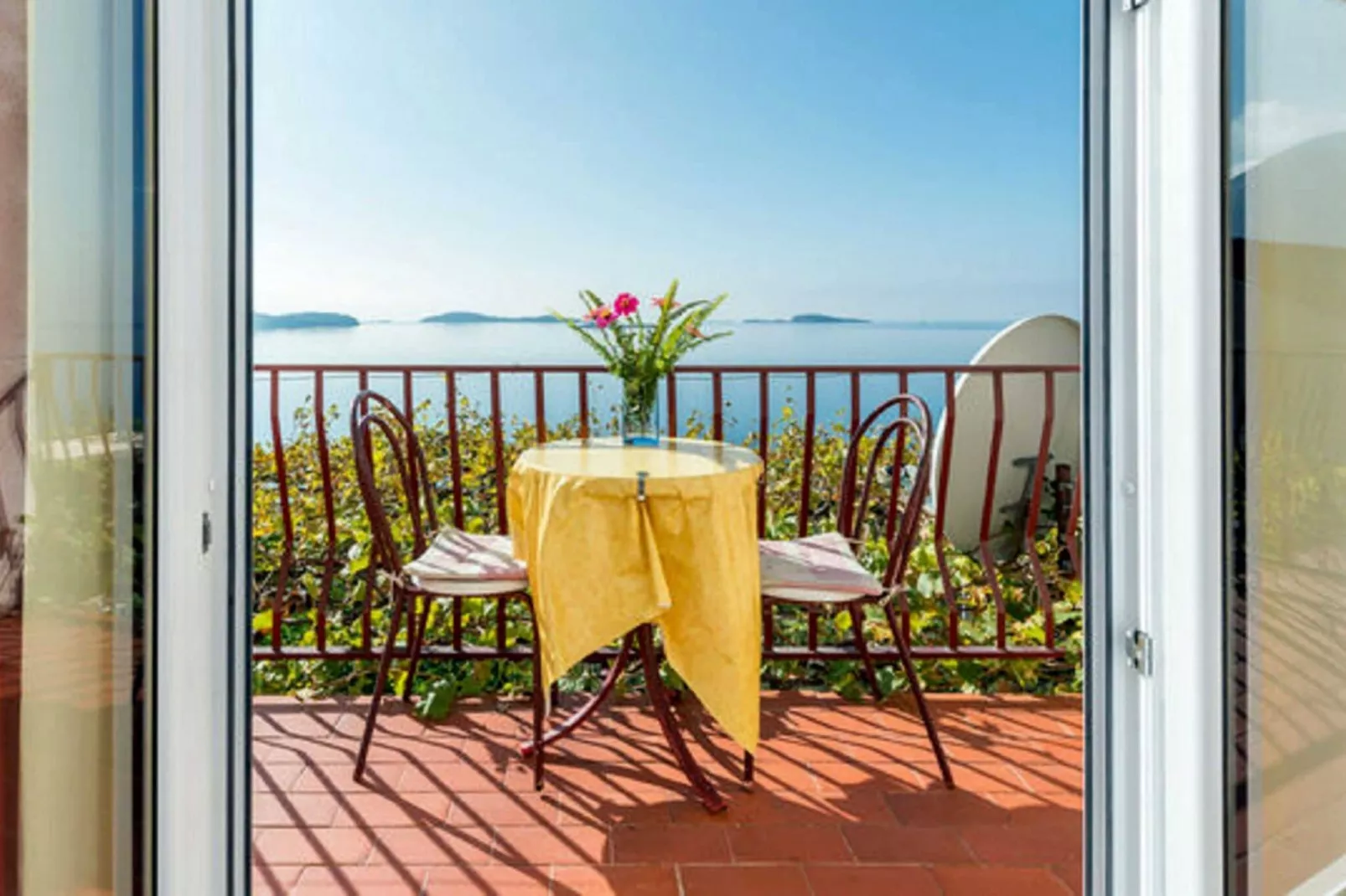 Guest House Fontana - One Bedroom Apartment with Balcony and Sea View-Terrassenbalkon