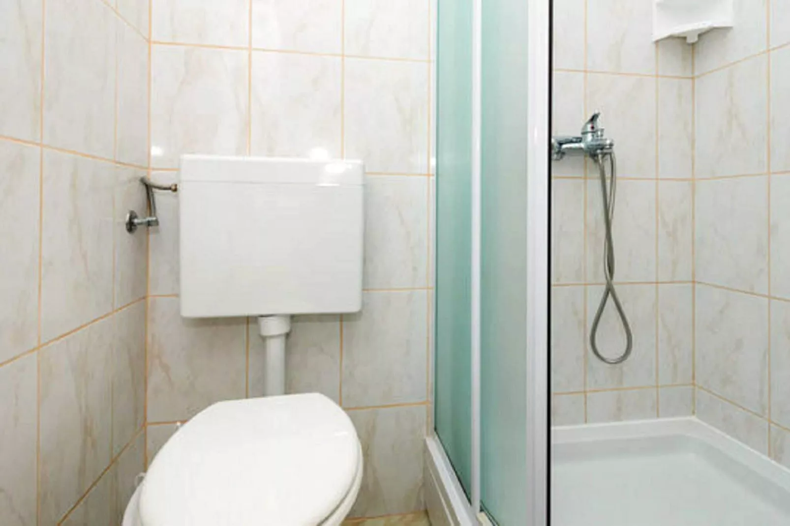Guest House Fontana -  Studio Apartment with Sea View (2 Adults)-Badezimmer
