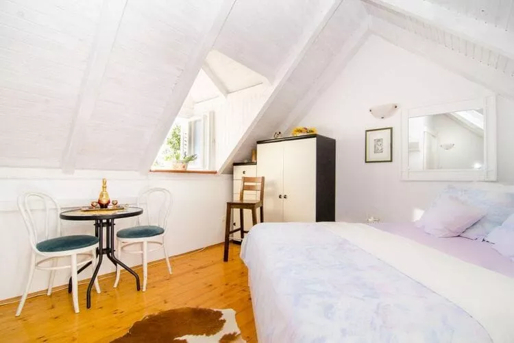 Rooms Lavanda & Ruzmarin - Double Room with Private Bathroom-Bedroom
