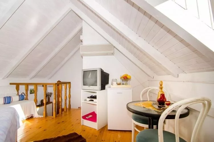 Rooms Lavanda & Ruzmarin - Double Room with Private Bathroom-Bedroom