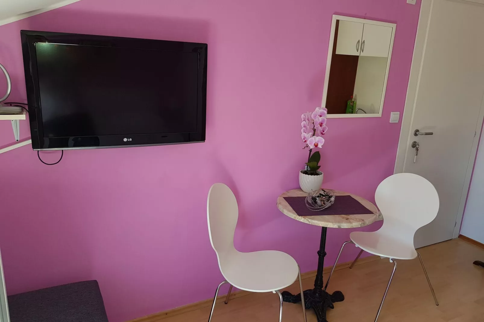 Guest House Avdic - Studio Apartment with Balcony-Indoor