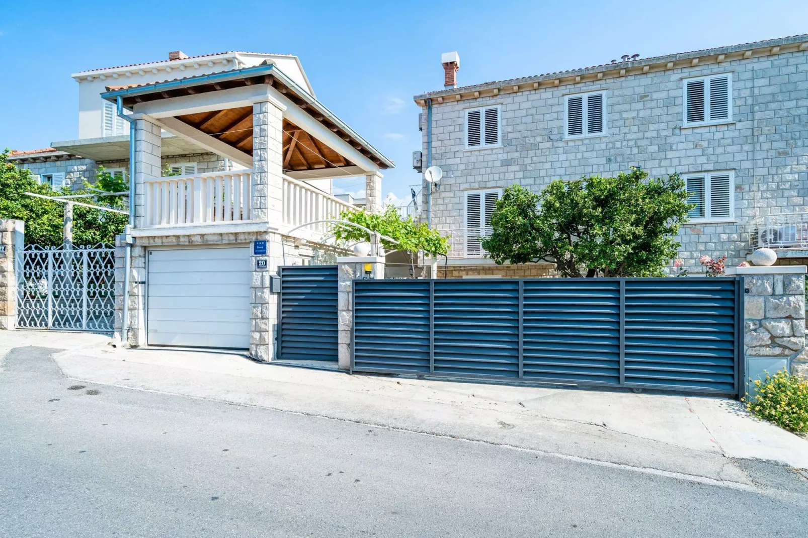 Apartments Vulicevic - Apartment Vulicevic A1 ( free private parking )-Outdoor