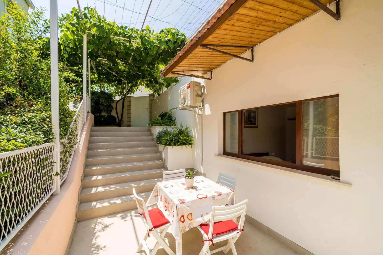 Guest House Vulic - One-Bedroom Apartment-Terrace
