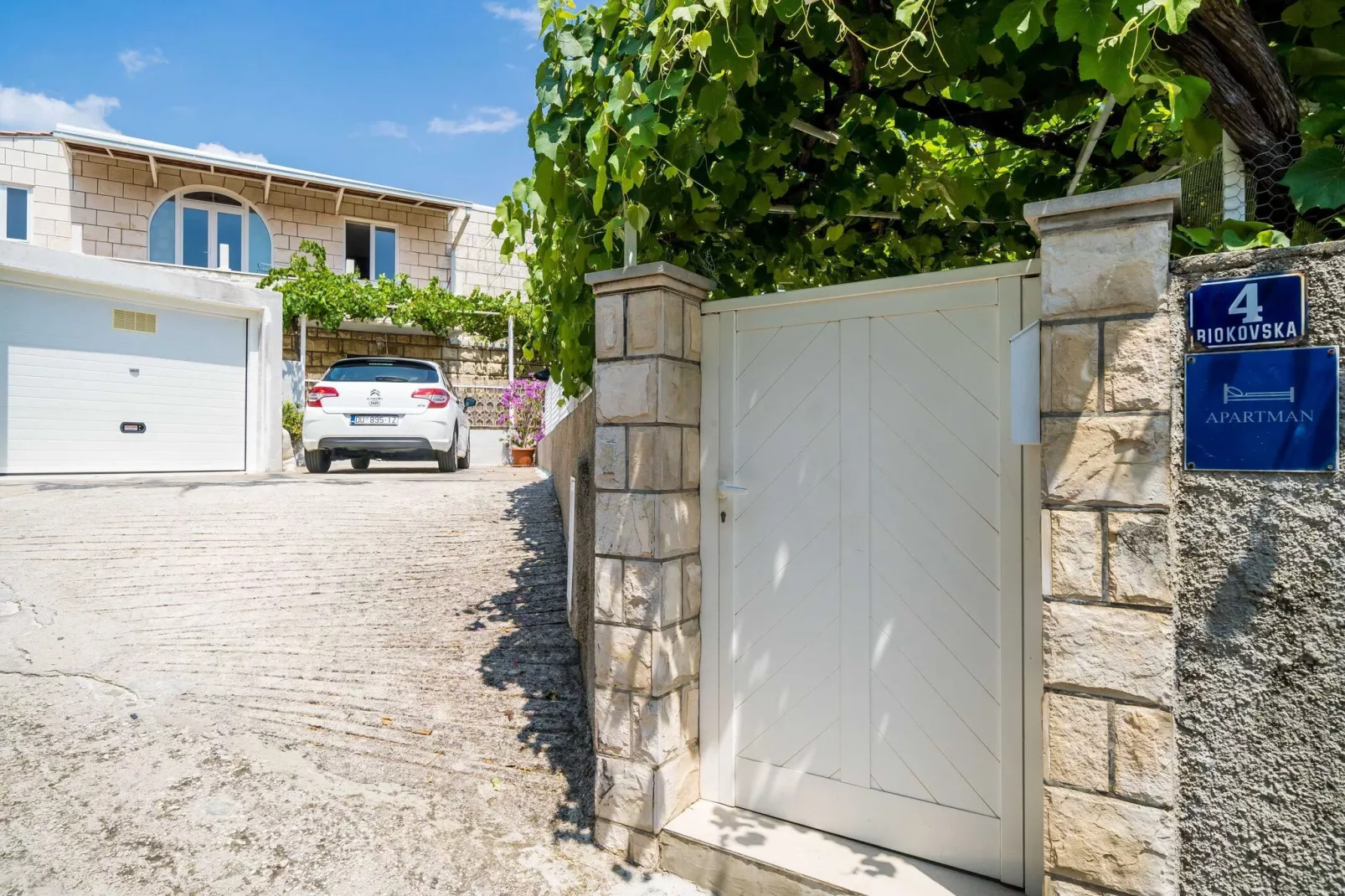Guest House Vulic - One-Bedroom Apartment-Outdoor
