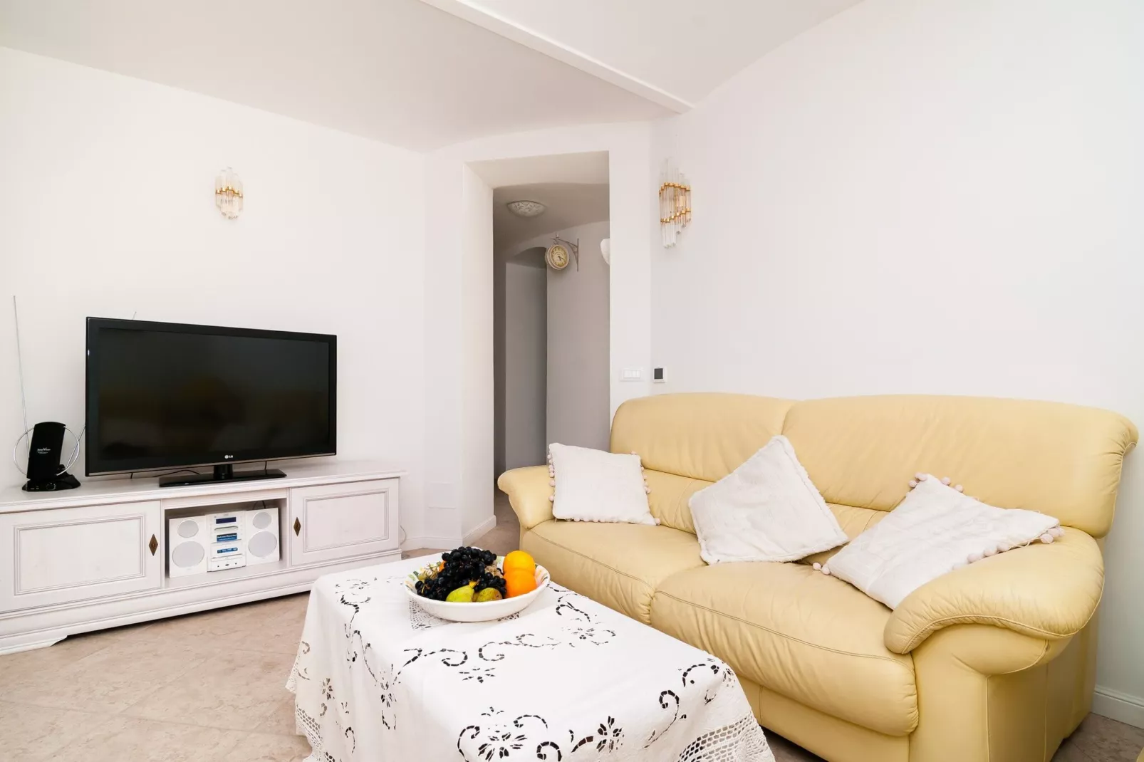 Apartments Carmen & Tosca - Two-Bedroom Apartment with Terrace-Wohnzimmer