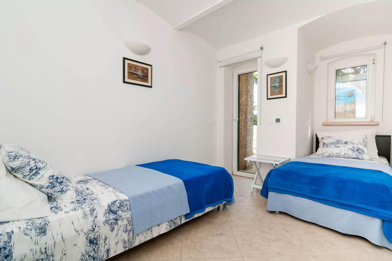 Apartments Carmen & Tosca - Two-Bedroom Apartment with Terrace-Schlafzimmer