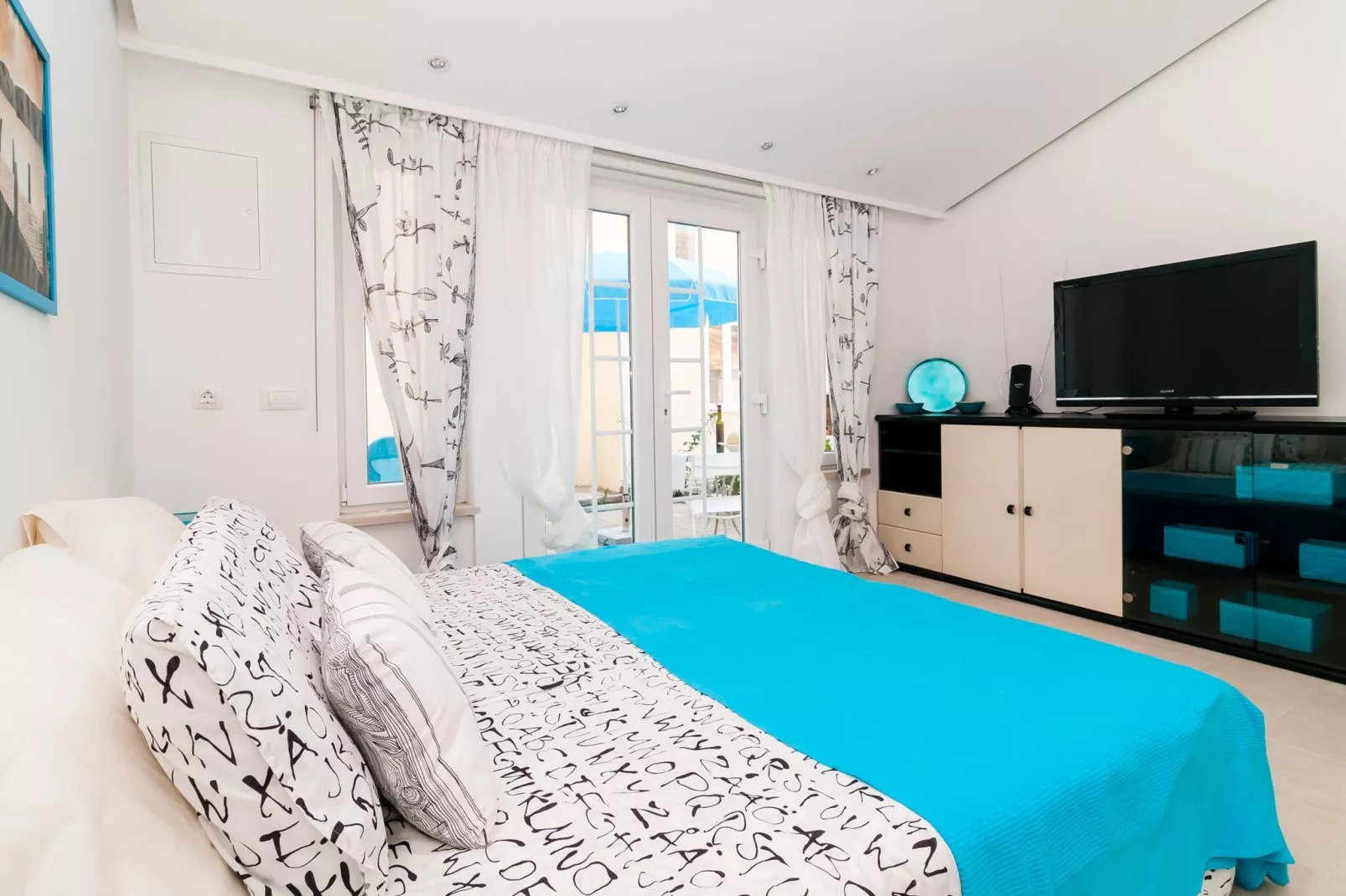 Apartments Carmen & Tosca -Studio with Patio-Chambre