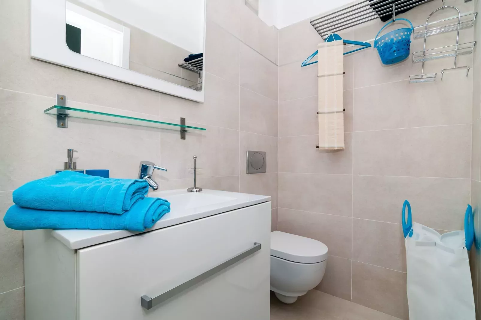 Apartments Carmen & Tosca -Studio with Patio-Salle de bain