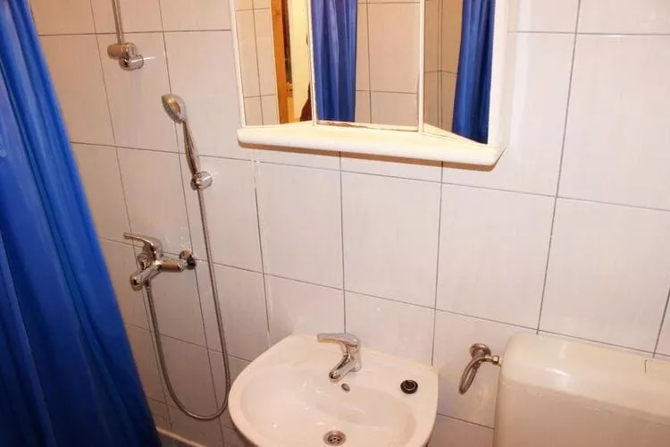 Room Lazareti - Double Room with Shared Terrace-Bathroom