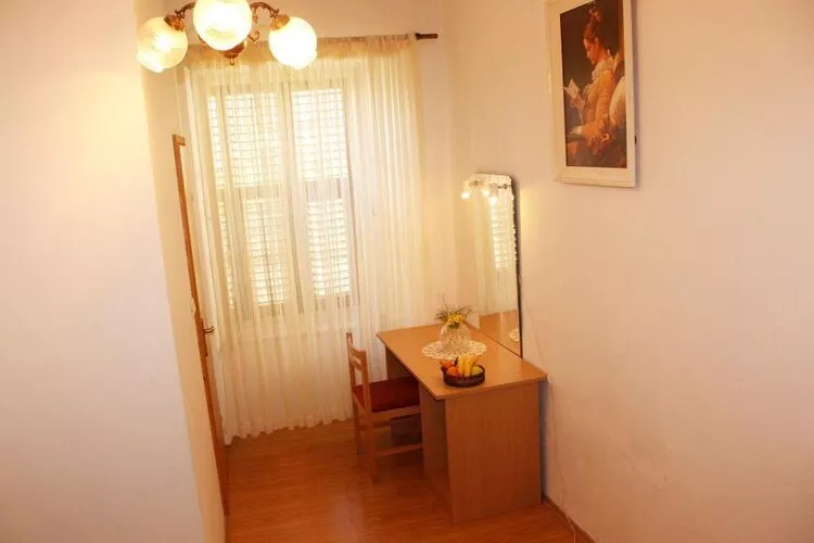 Room Lazareti - Double Room with Shared Terrace-Indoor