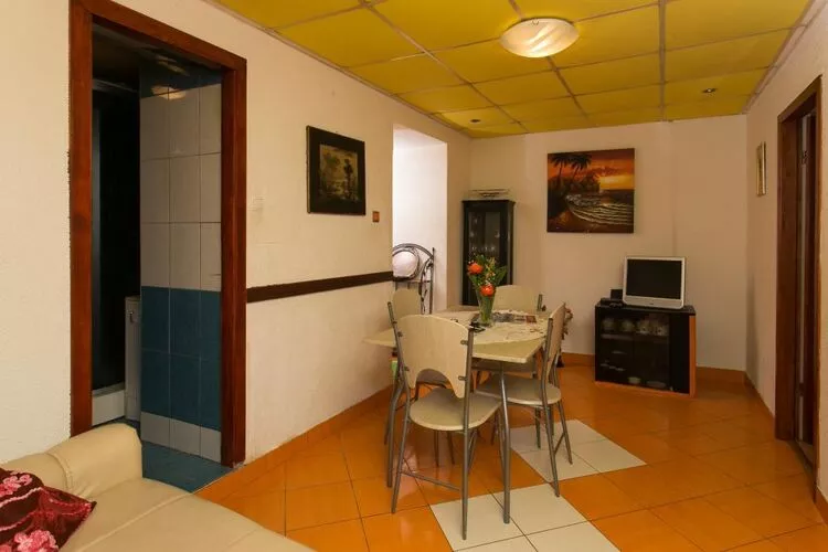 Guest House Barbara - broj 5 - NE RADI!!!!!!!!!!!!!-Kitchen