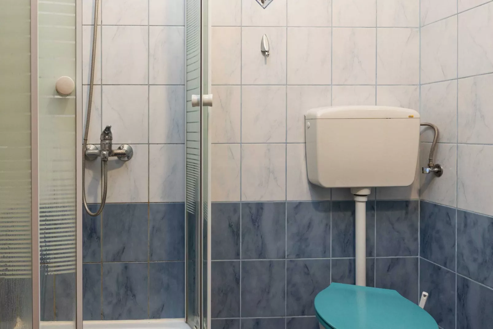 Guest House Cesic - Double Room No2-Bathroom