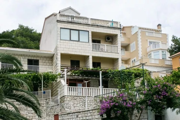 Apartments Laura Mljet - One Bedroom Apartment with Balcony and Sea View-Terrace balcony