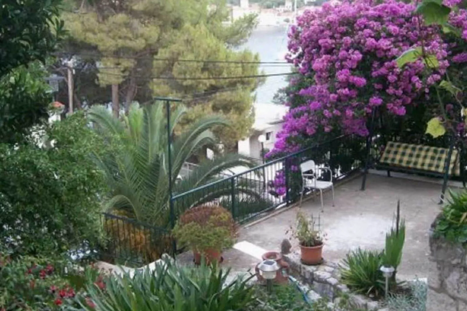 Apartments Laura Mljet - One Bedroom Apartment with Balcony and Sea View-Gardens summer