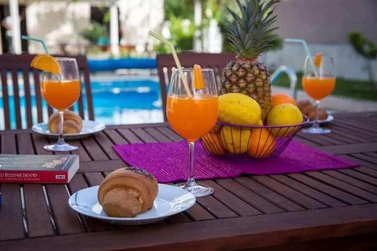 Villa Roza- Two-Bedroom Apartment-Terrasse
