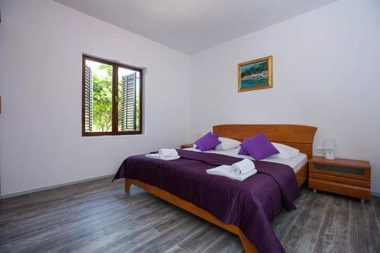 Villa Roza - One-Bedroom Apartment-Chambre